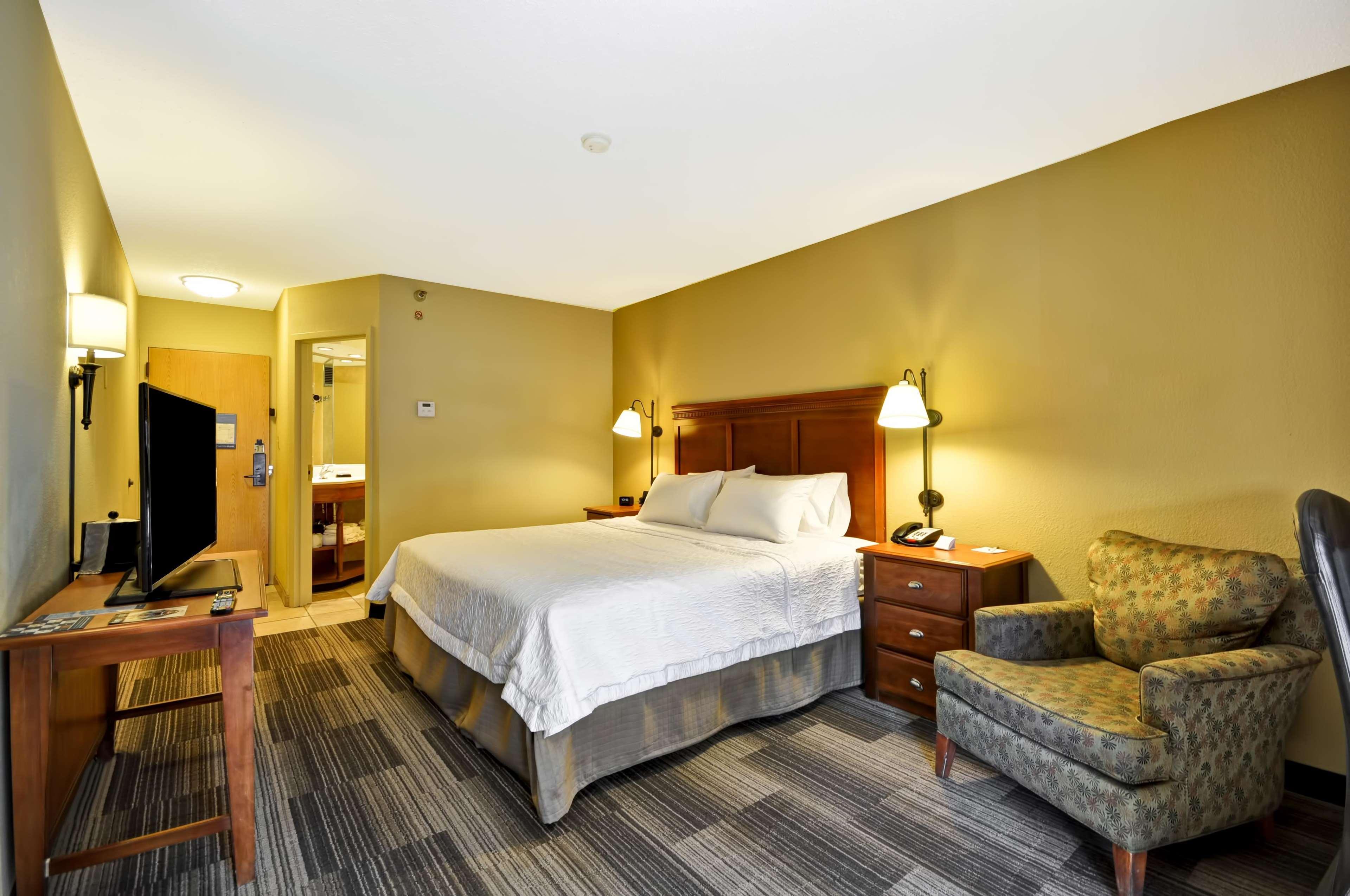 Hampton Inn Memphis Poplar Exterior foto