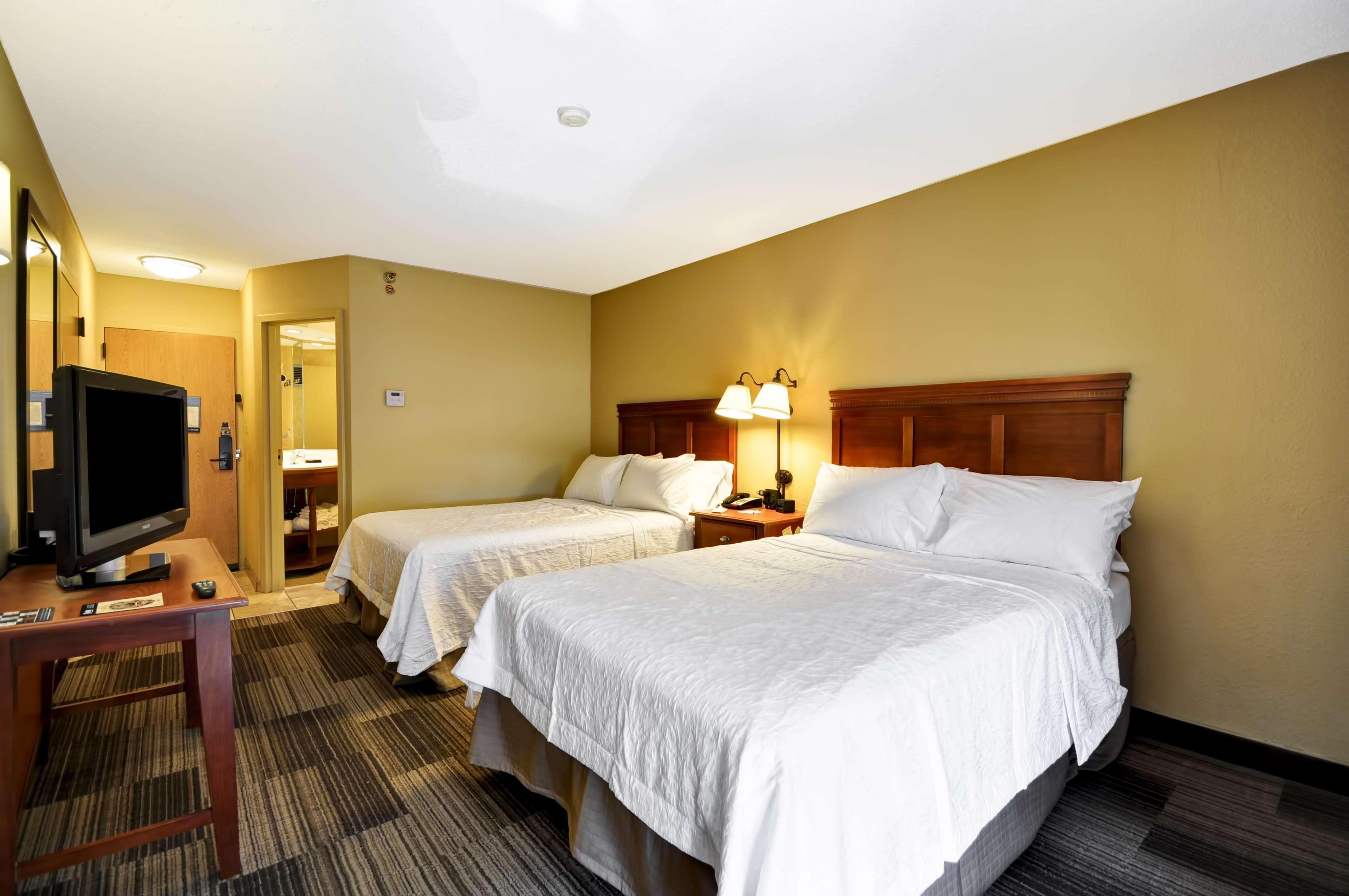 Hampton Inn Memphis Poplar Exterior foto