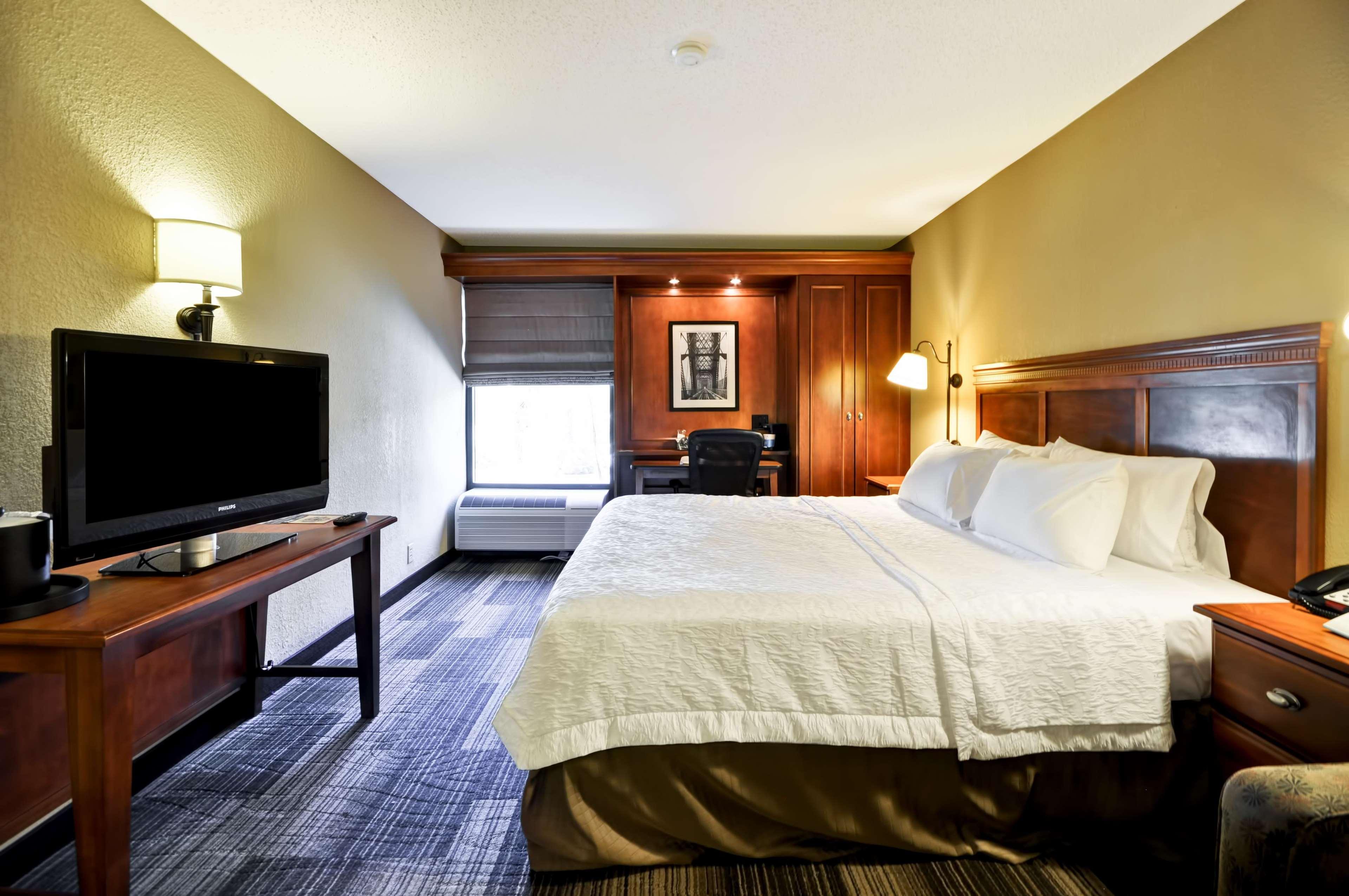 Hampton Inn Memphis Poplar Exterior foto