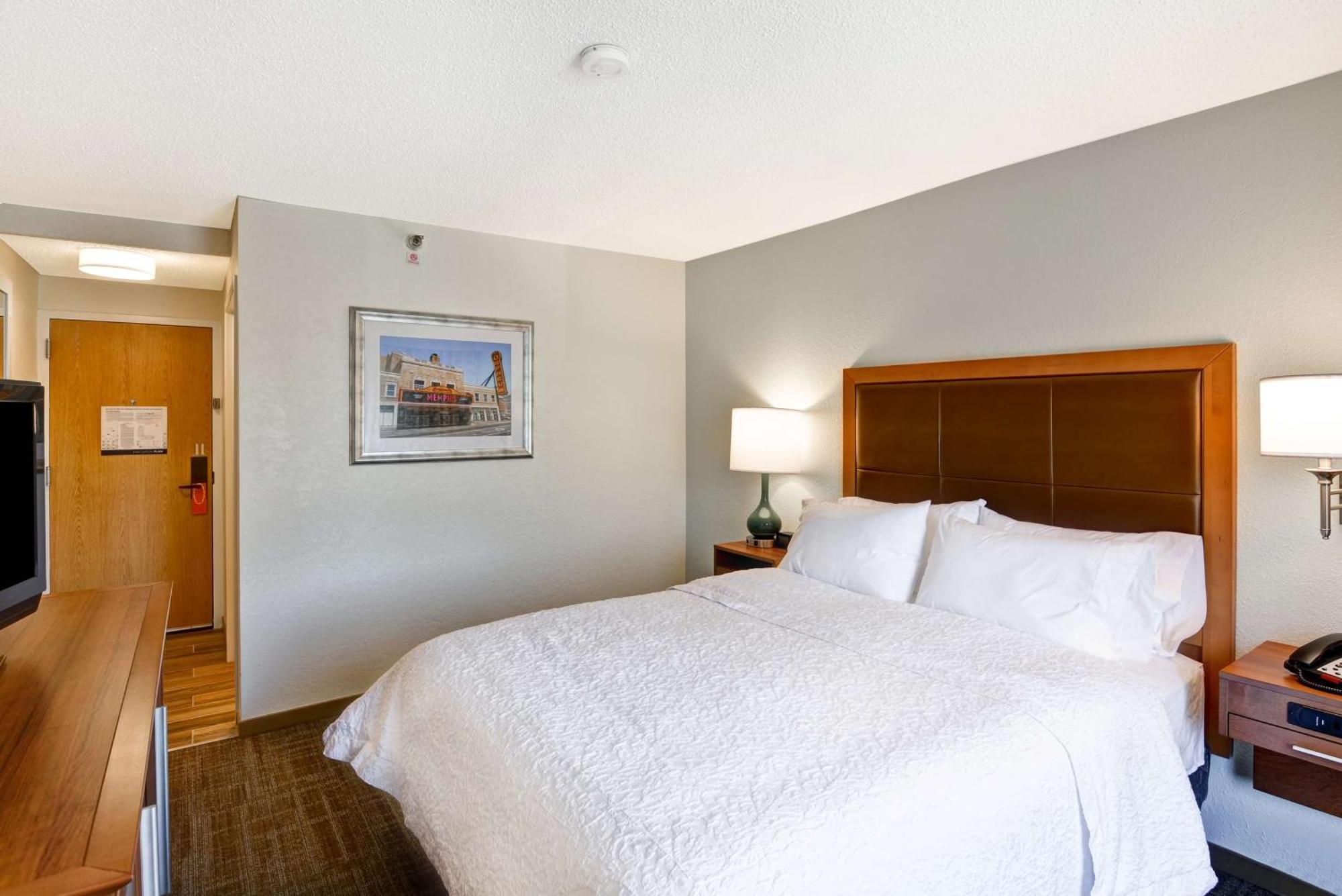 Hampton Inn Memphis Poplar Exterior foto