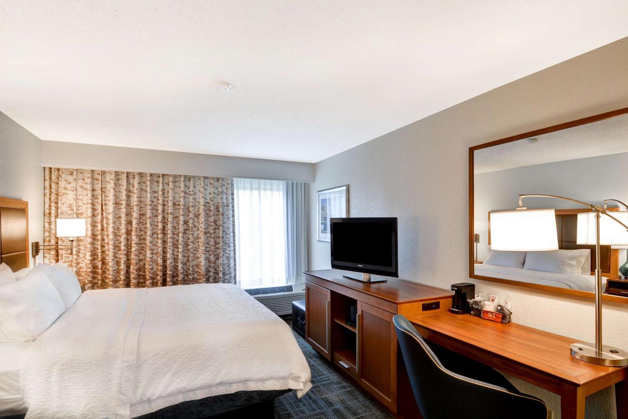 Hampton Inn Memphis Poplar Exterior foto